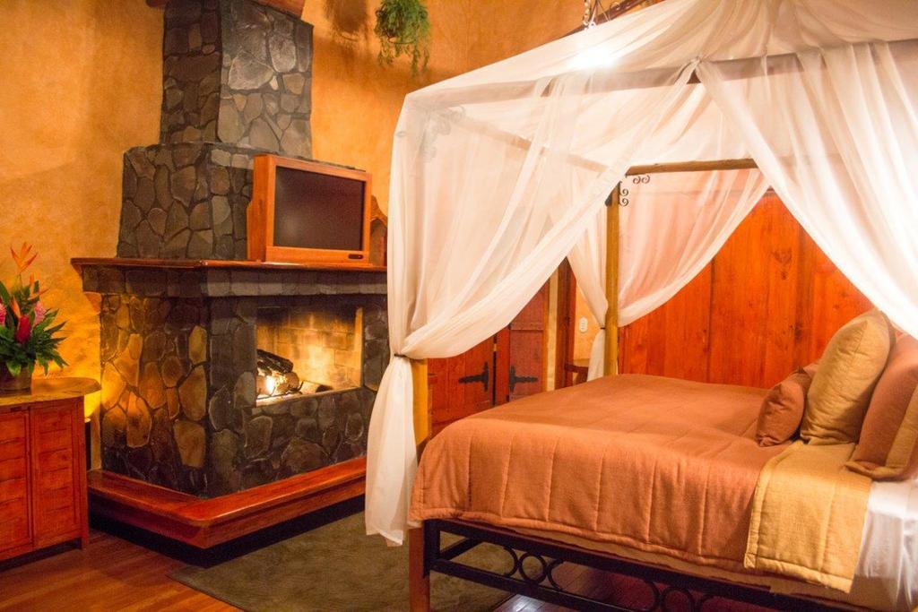 Peace Lodge Vara Blanca  Екстериор снимка