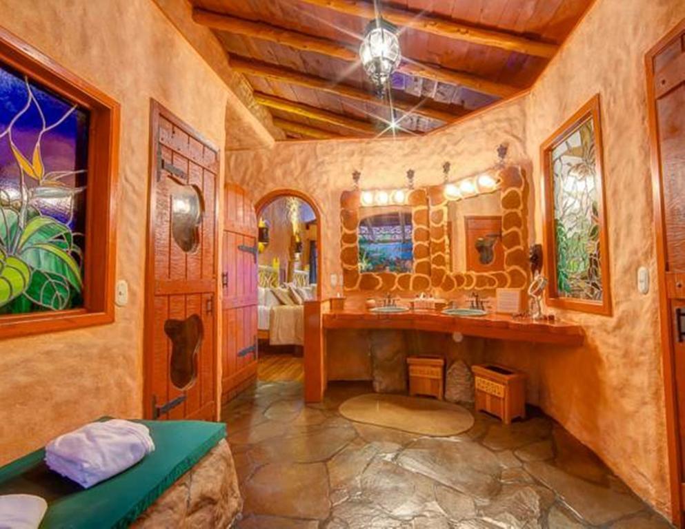 Peace Lodge Vara Blanca  Екстериор снимка