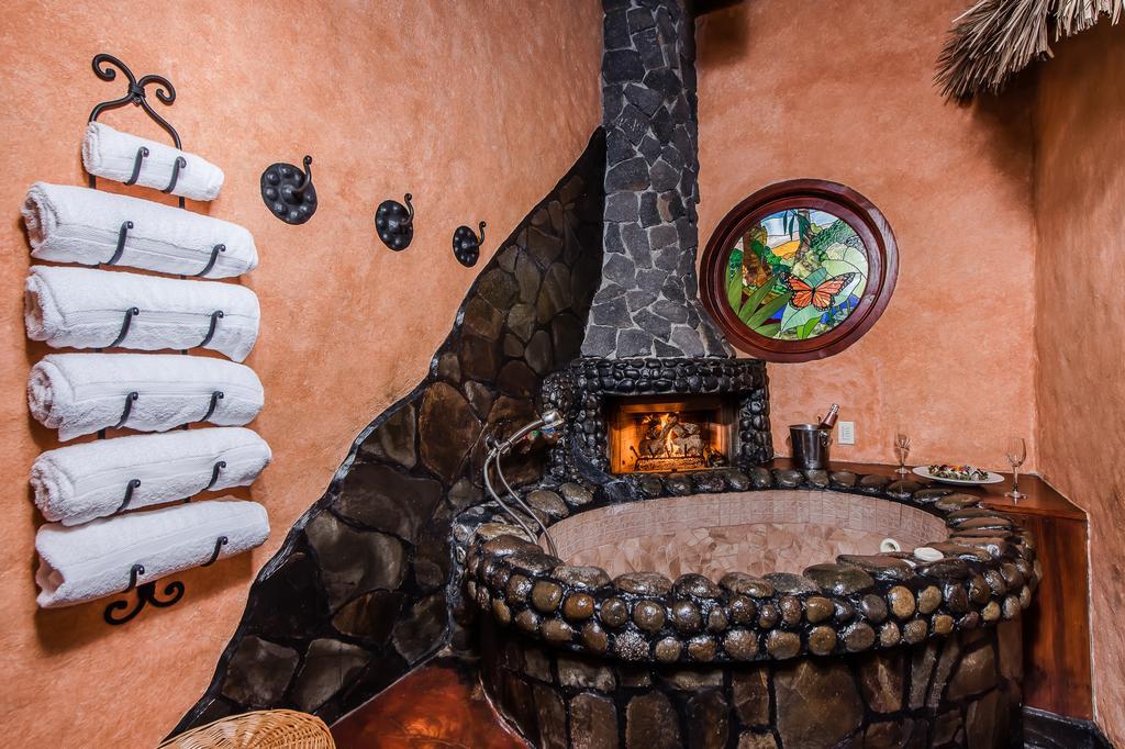 Peace Lodge Vara Blanca  Екстериор снимка
