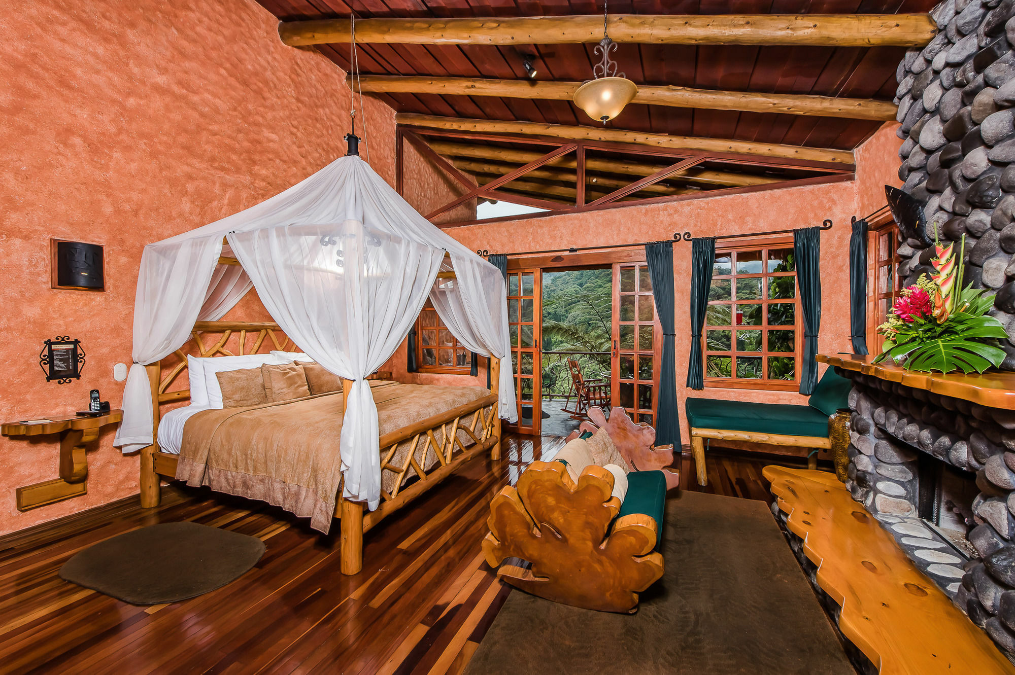 Peace Lodge Vara Blanca  Екстериор снимка